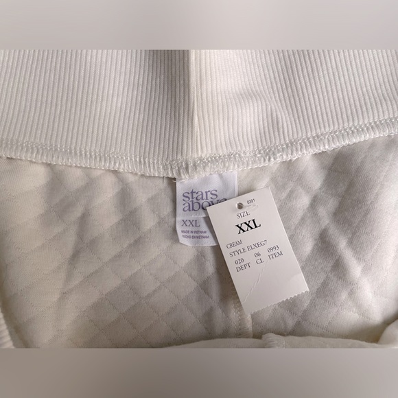 White pajama shorts - Picture 3 of 3